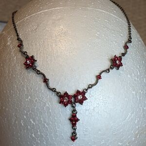 Pretty vintage style drop necklace with red crystals